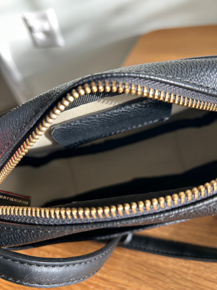 Tommy Hilfiger Bag