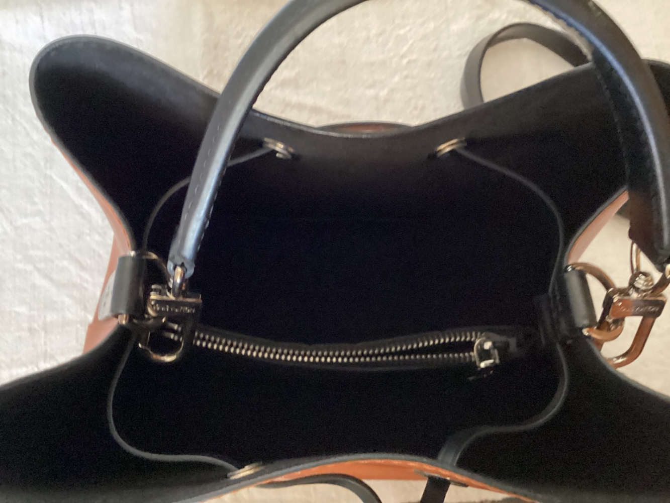 Louis Vuitton Neonoe Epi