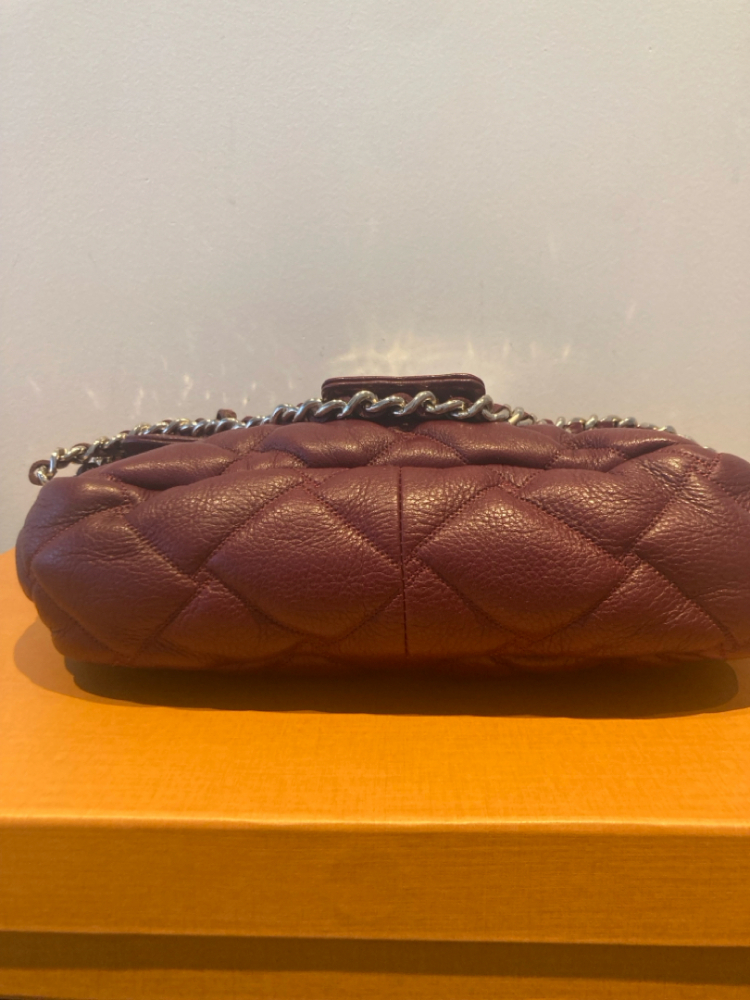 Purificacion Garcia Corps croisé