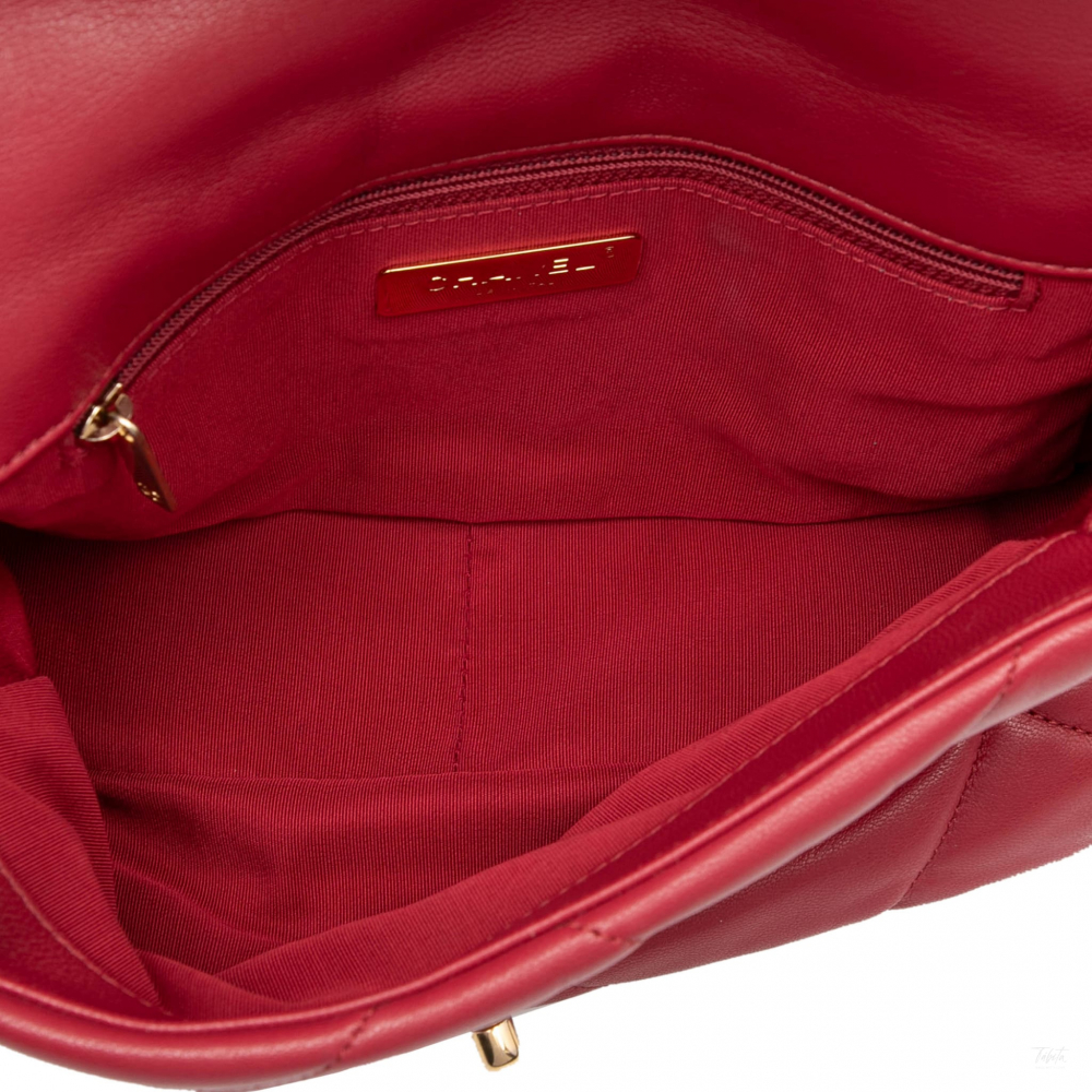 Chanel 19 Medium Lambskin Leather Matelassè Flap Handbag Red