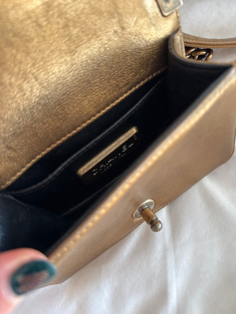 Chanel Sac Micro Boy