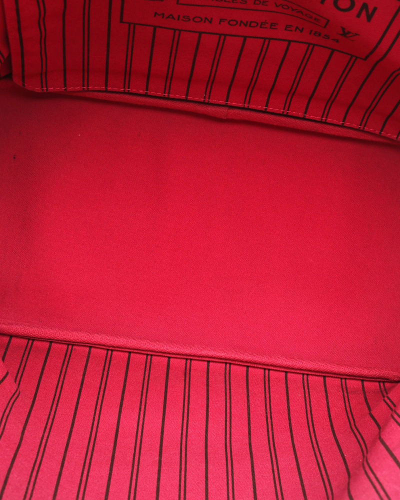 Louis Vuitton Monogram Neverfull MM Tote Bag