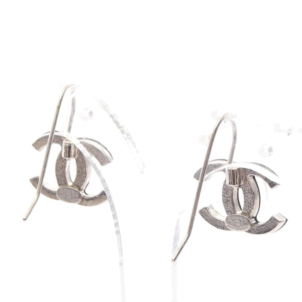 Chanel B Chanel White Resin Plastic CC Hook Earrings France