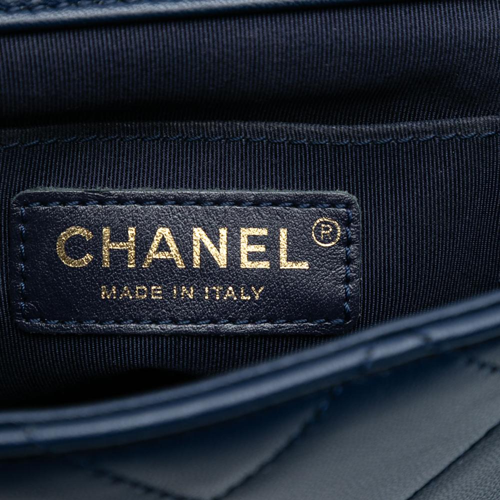 Chanel B Chanel Blue Navy Lambskin Leather Leather Mini Quilted Lambskin In The Loop Flap Italy