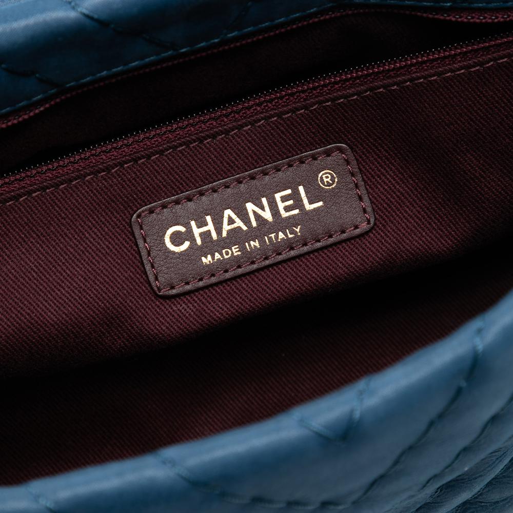 Chanel B Chanel Blue Calf Leather Medium Chevron Iridescent skin Surpique Flap Italy