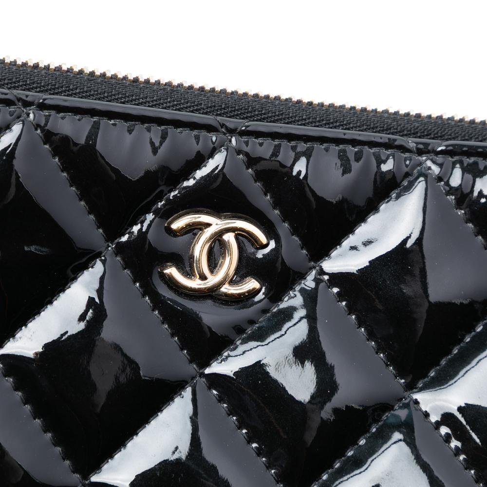 Chanel AB Chanel Black Patent Leather Leather Large Quilted Patent O Case Clutch Italy