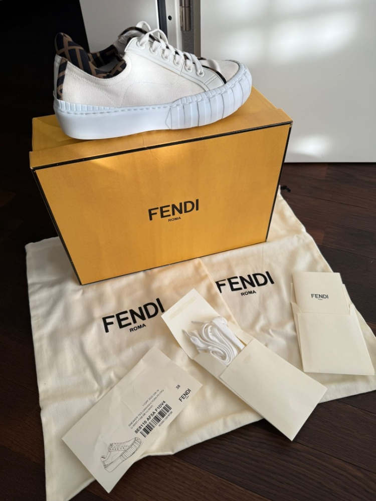 Fendi Force 8E8110 AF5A F1DV4