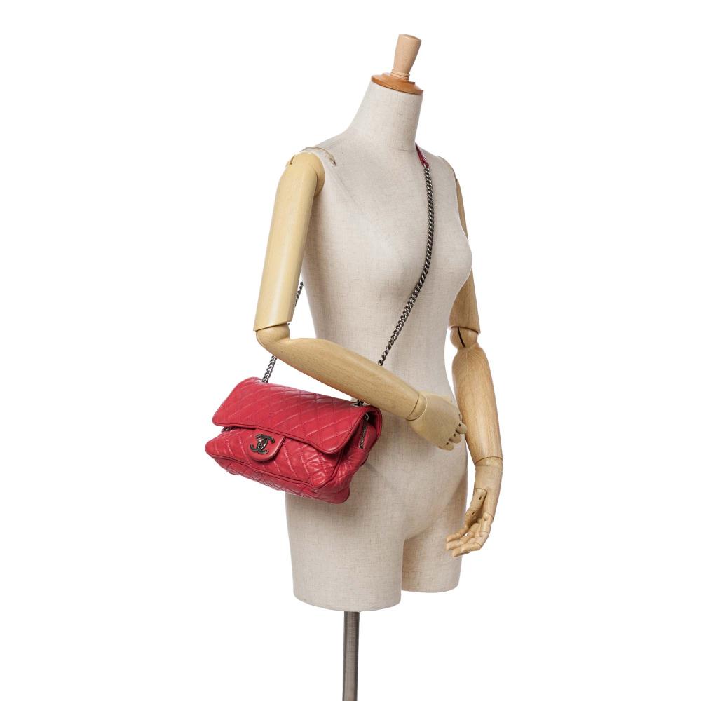 Chanel B Chanel Pink Strawberry Calf Leather Small Quilted Iridescent skin Shiva Flap Italy