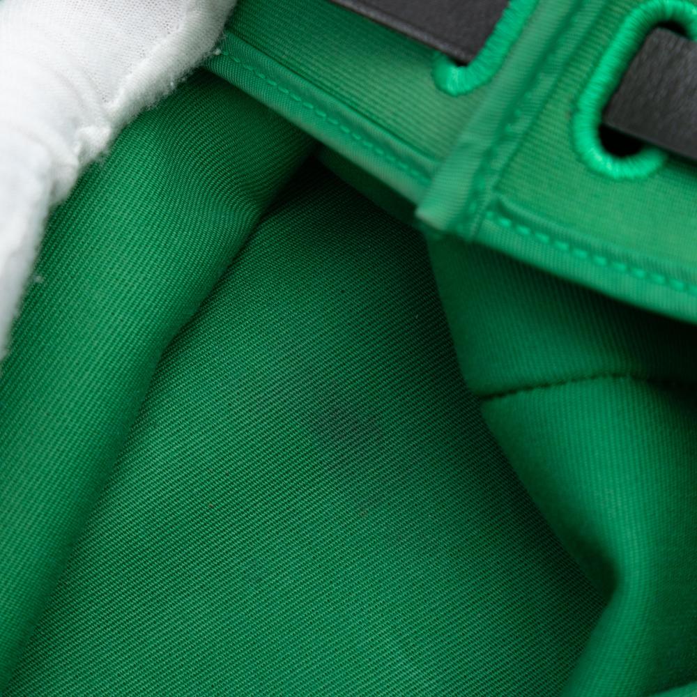 Hermès B Hermès Green with Black Canvas Fabric Toile Herbag Zip 31 France