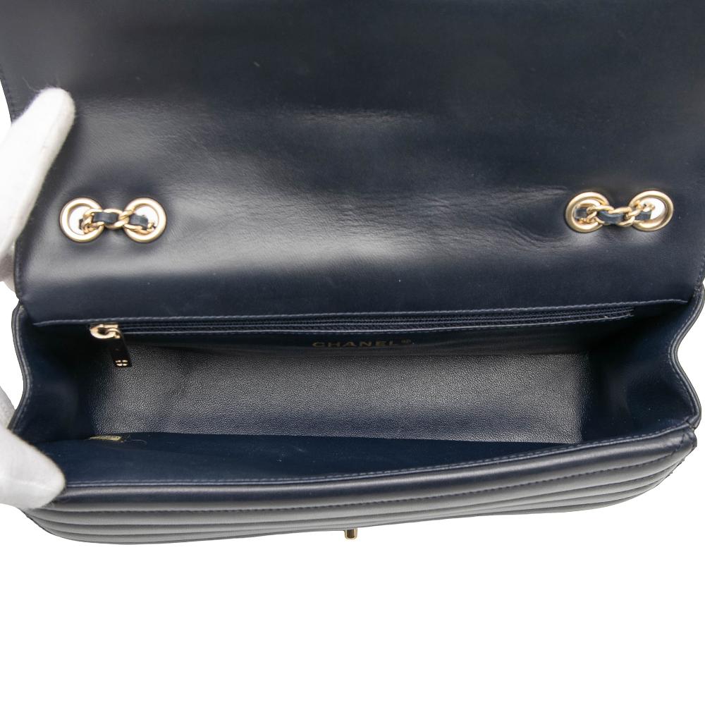 Chanel AB Chanel Blue Navy Lambskin Leather Leather CC Horizontal Quilted Lambskin Double Flap France