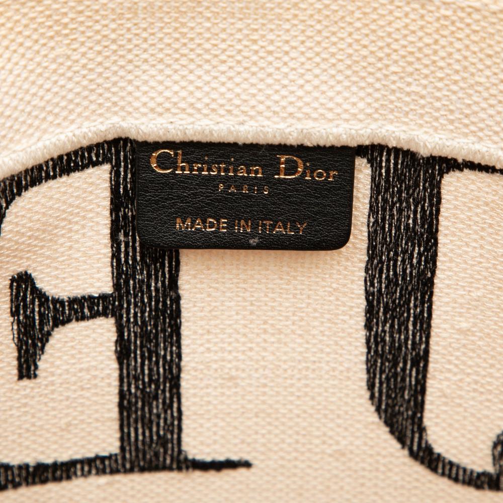 Christian Dior B Dior White Off White Canvas Fabric DiorAmour Large Embroidered Je T aime Book Tote Italy