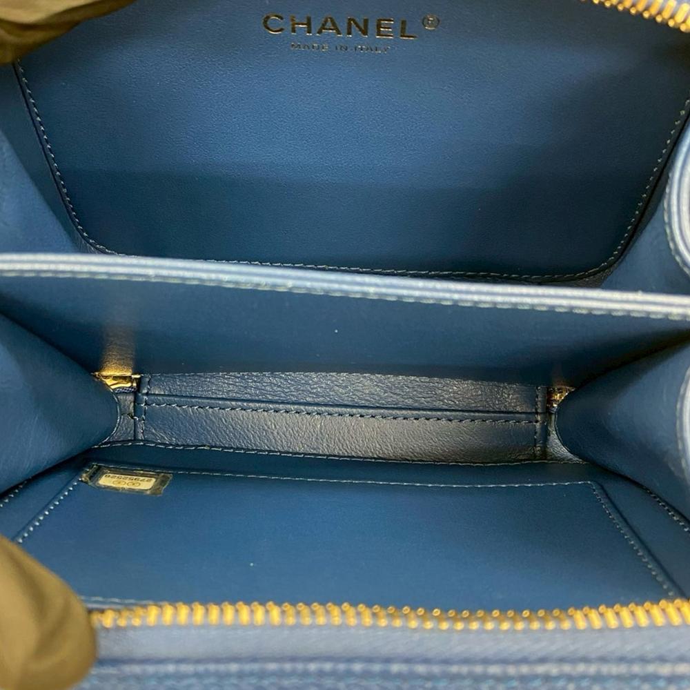 Chanel AB Chanel Blue Caviar Leather Leather Small Caviar CC Filigree Vanity Case France
