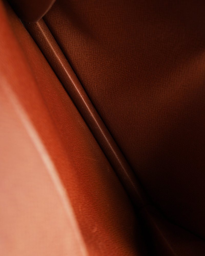 Louis Vuitton Monogram Pochette Lava 23