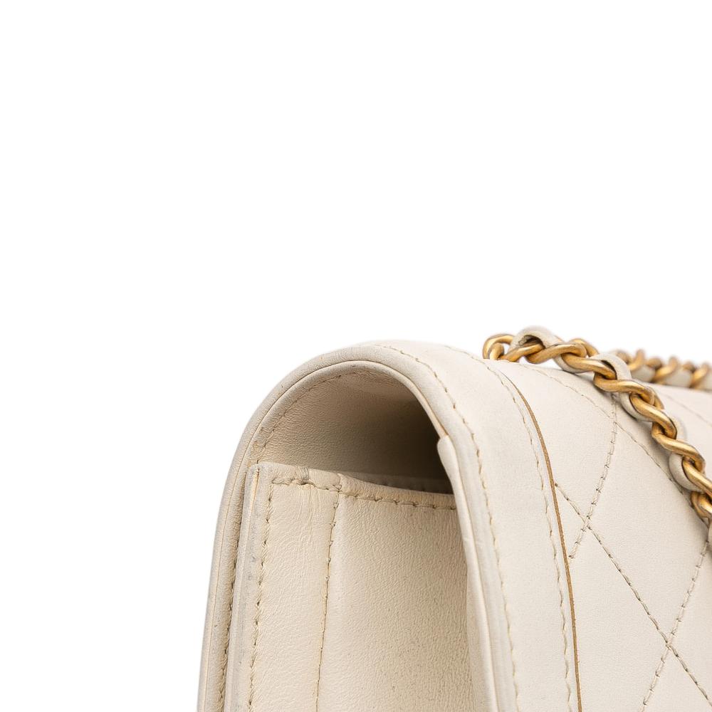 Chanel B Chanel White Ivory Calf Leather Medium Quilted skin Octagon CC Clasp Flap Italy