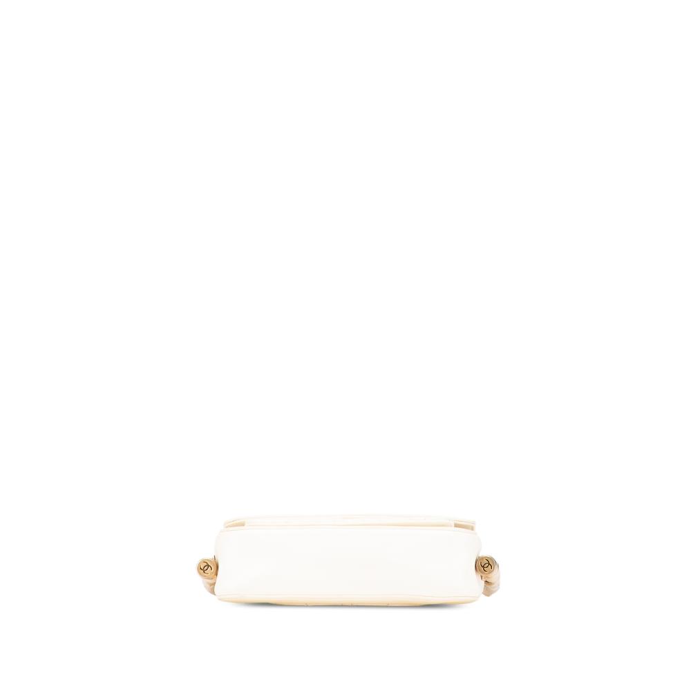 Chanel B Chanel White Ivory Calf Leather Crumpled skin En Vogue Rope Flap Italy