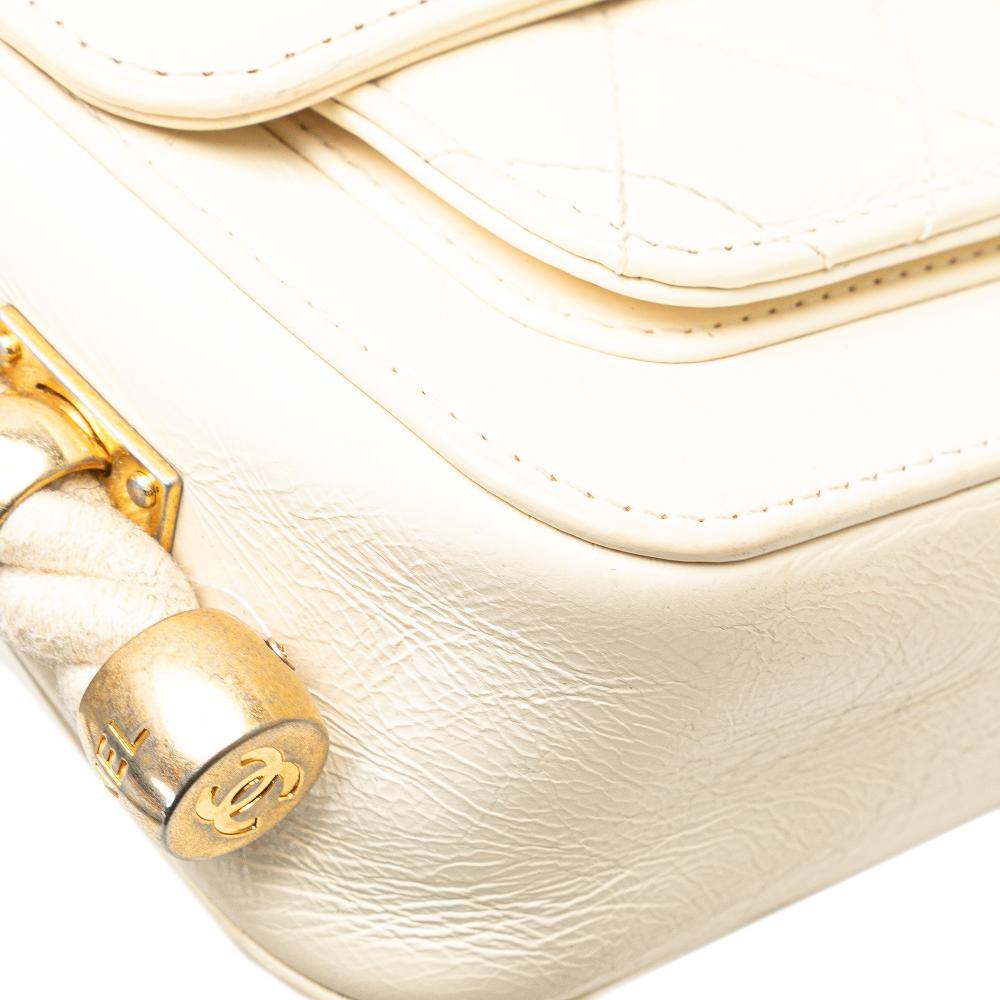 Chanel B Chanel White Ivory Calf Leather Crumpled skin En Vogue Rope Flap Italy