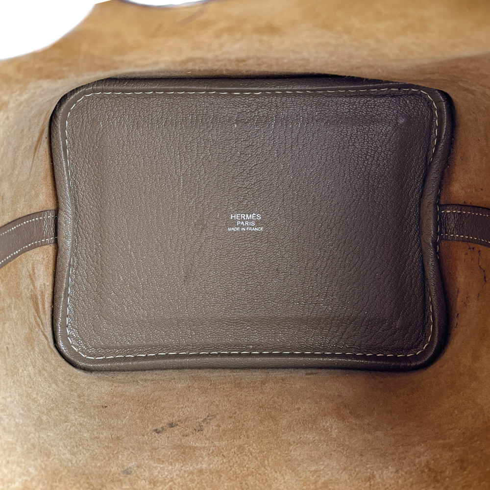 Hermès Picotin 18 Leather Lockless Bucket Handbag Etoupe