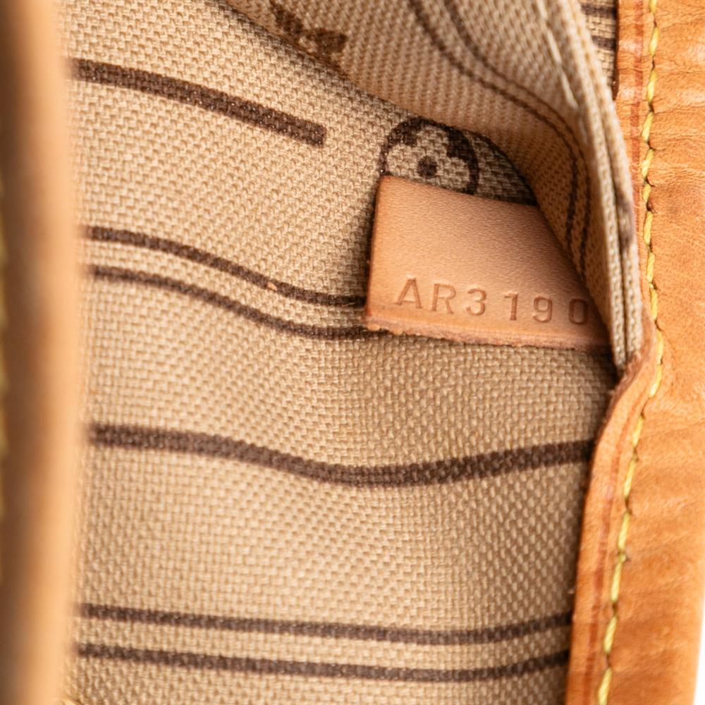 Louis Vuitton B Louis Vuitton Brown Monogram Canvas Fabric Monogram Neverfull MM France