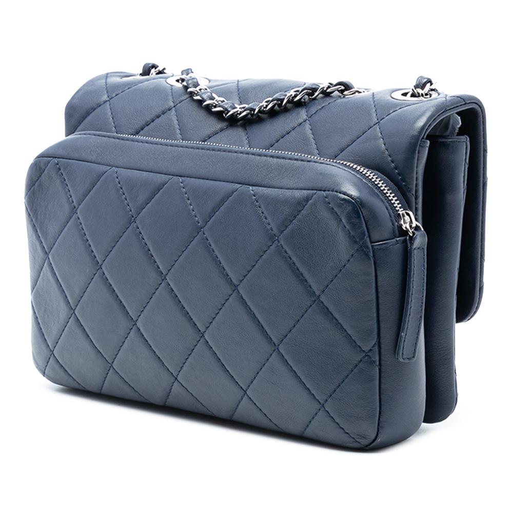 Chanel B Chanel Blue Navy Calf Leather CC Quilted skin Zipped Flap France