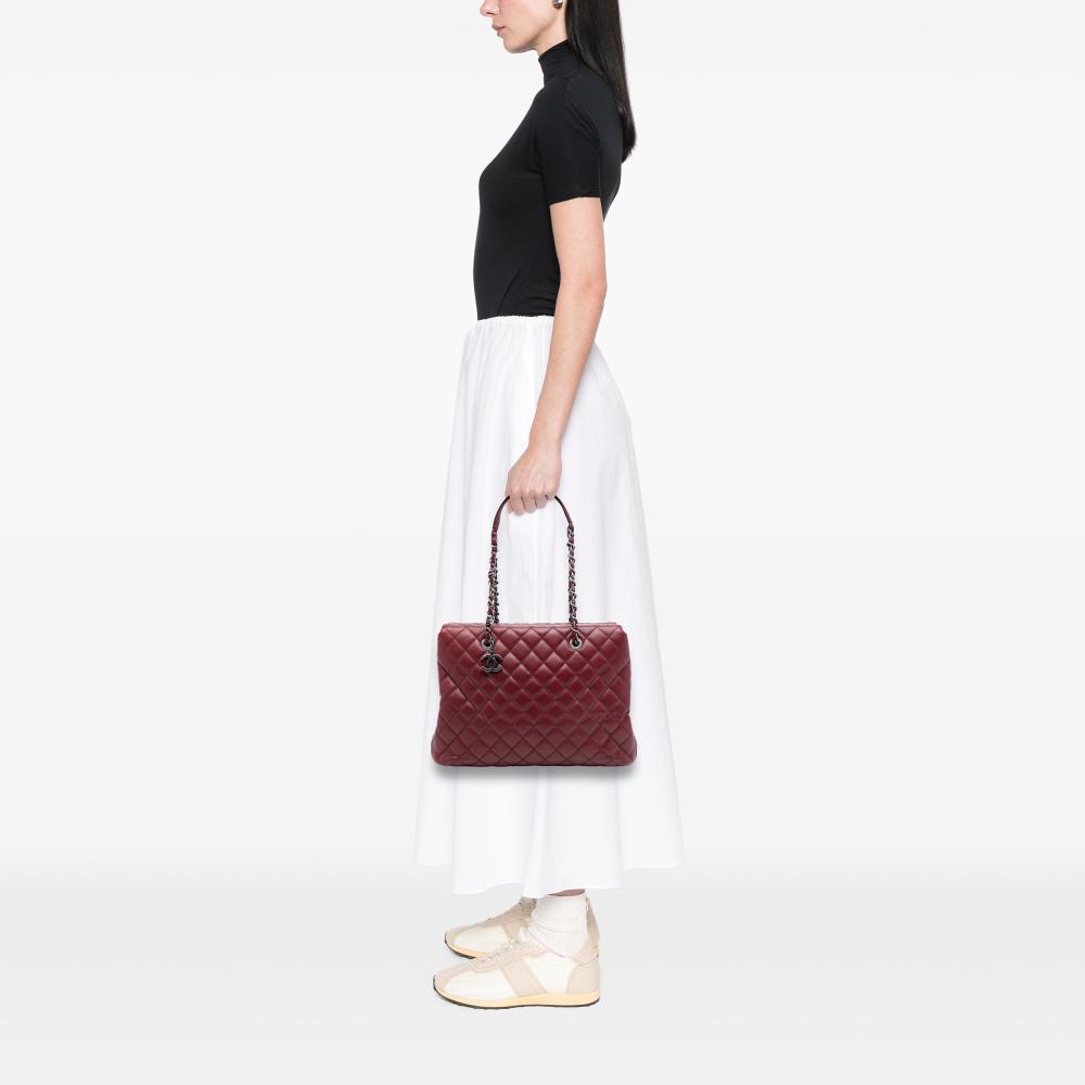 Chanel B Chanel Red Dark Red Caviar Leather Leather Large CC Quilted Caviar City Shopping Tote Italy