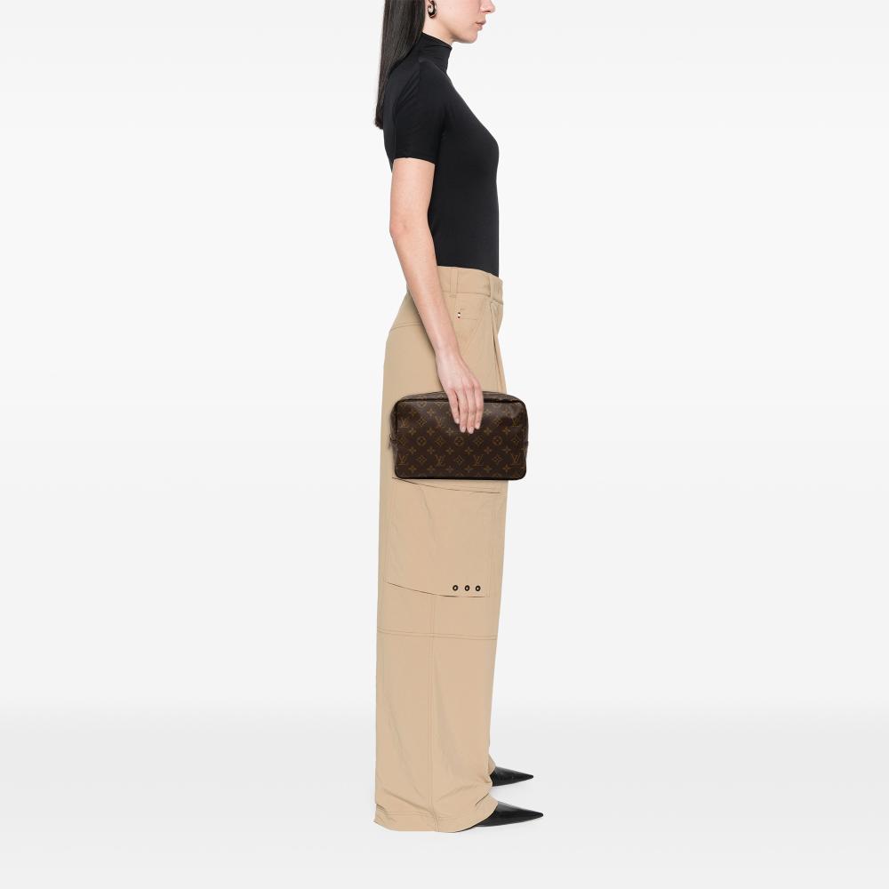 Louis Vuitton B Louis Vuitton Brown Monogram Canvas Fabric Monogram Trousse Toilette 28 France