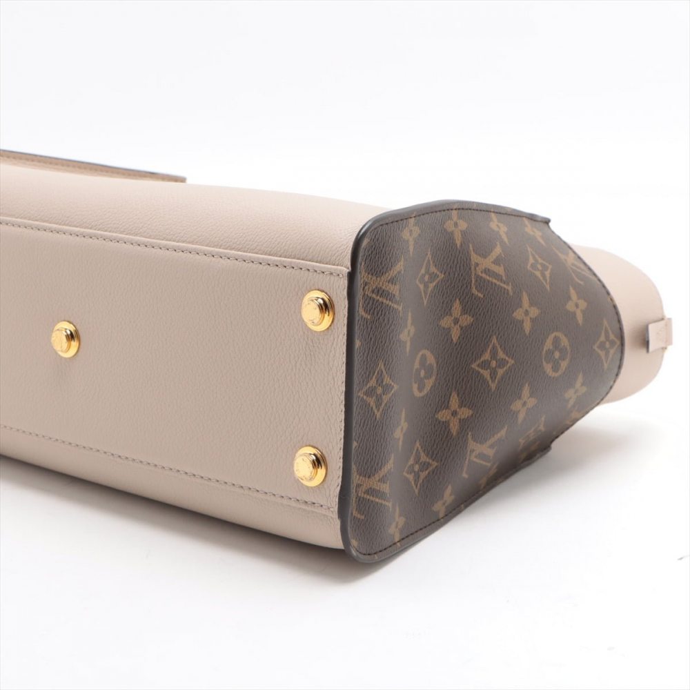 Louis Vuitton On My Side MM Monogram Sides Leather 2-Ways Tote Bag Monogram