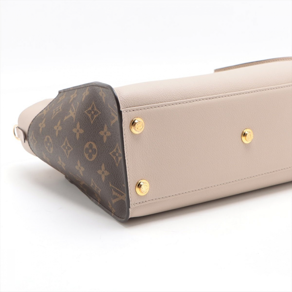 Louis Vuitton On My Side MM Monogram Sides Leather 2-Ways Tote Bag Monogram