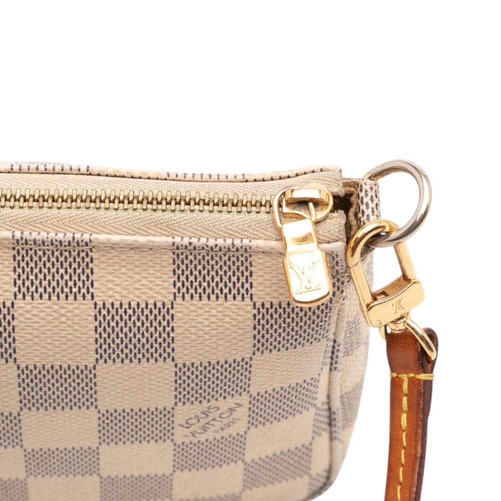 Louis Vuitton B Louis Vuitton White Damier Canvas Canvas Damier Azur Pochette Accessoires Spain
