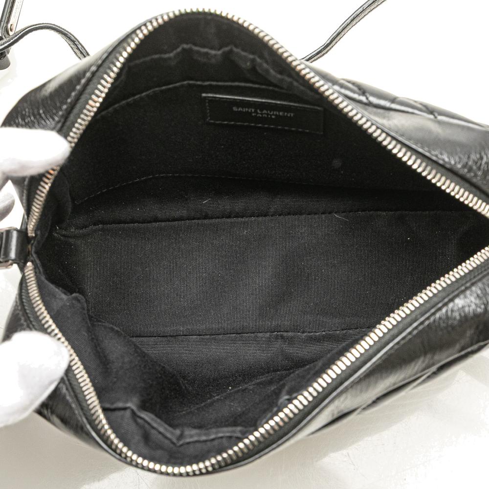 Saint Laurent B Saint Laurent Black Calf Leather Cracked Shiny skin Matelasse Tassel Monogram Lou Camera Bag Italy