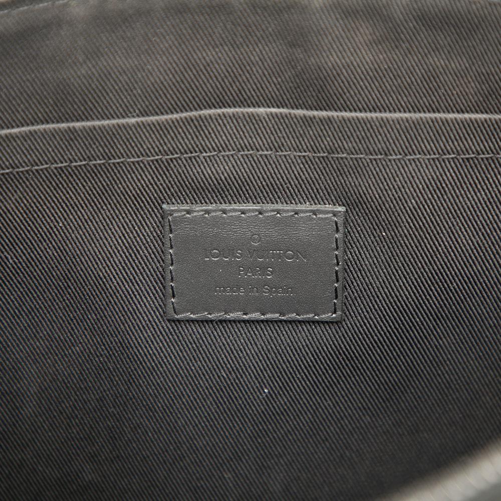 Louis Vuitton B Louis Vuitton Black Calf Leather Monogram Shadow Discovery Pochette Spain