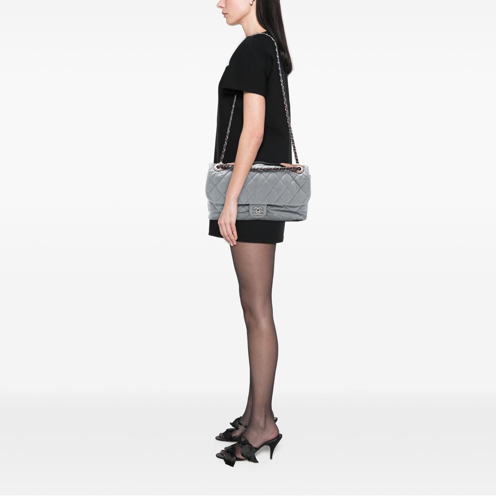 Chanel B Chanel Gray Light Gray Calf Leather Jumbo Iridescent skin In The Mix Flap Italy