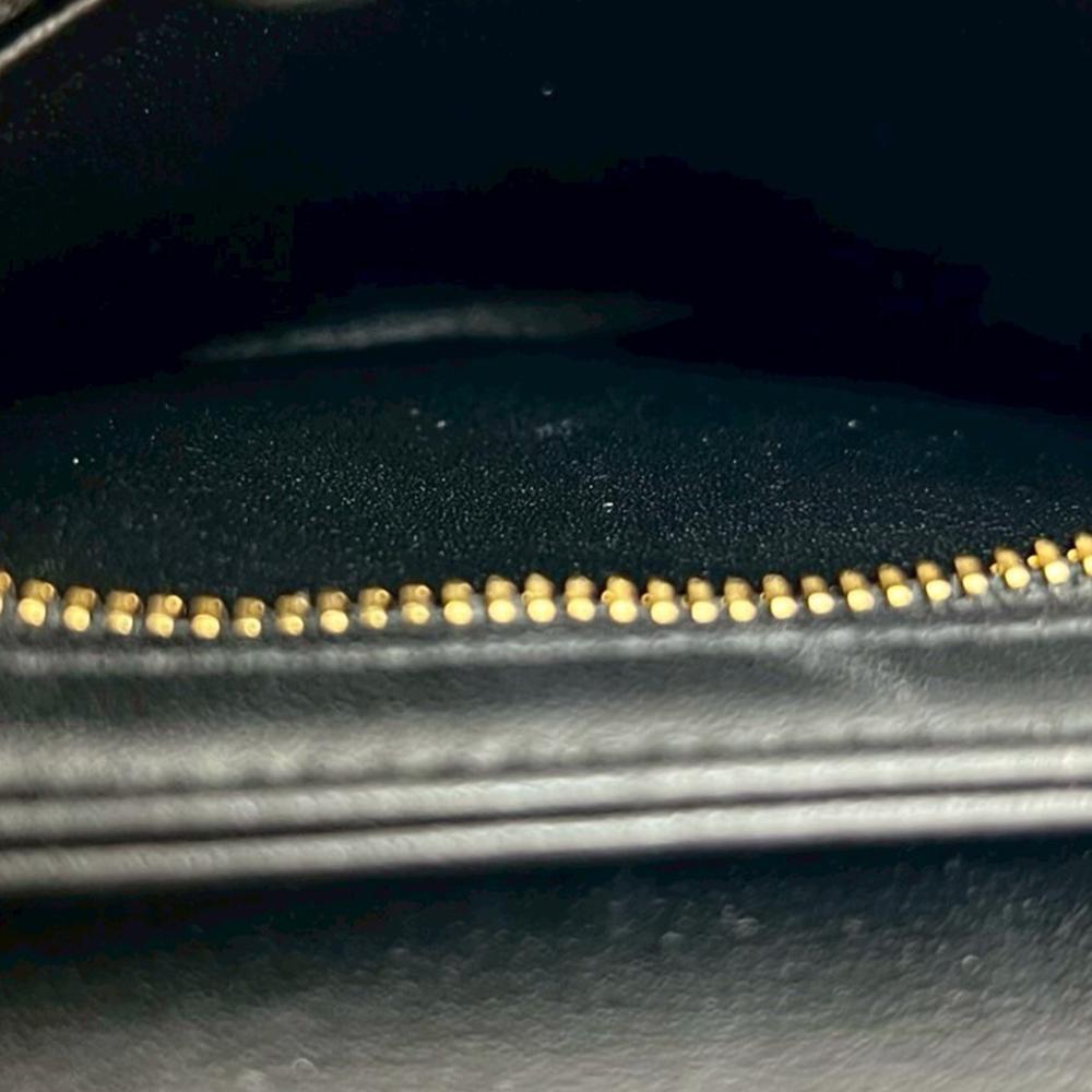 Celine AB Celine Black Calf Leather Teen Shiny skin Triomphe Besace Clea Chain Crossbody France