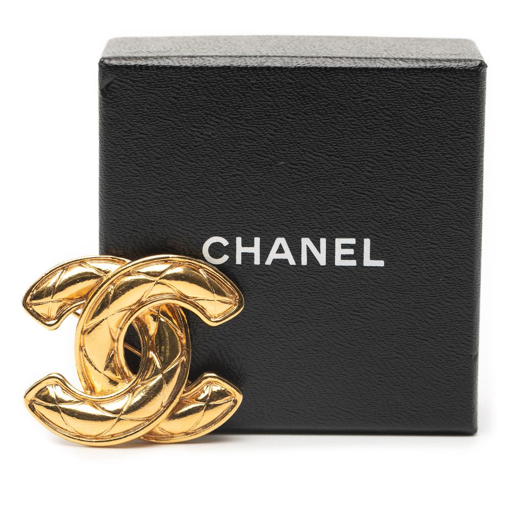 Chanel B Chanel Gold Gold Plated Metal CC Quilted Brooch France