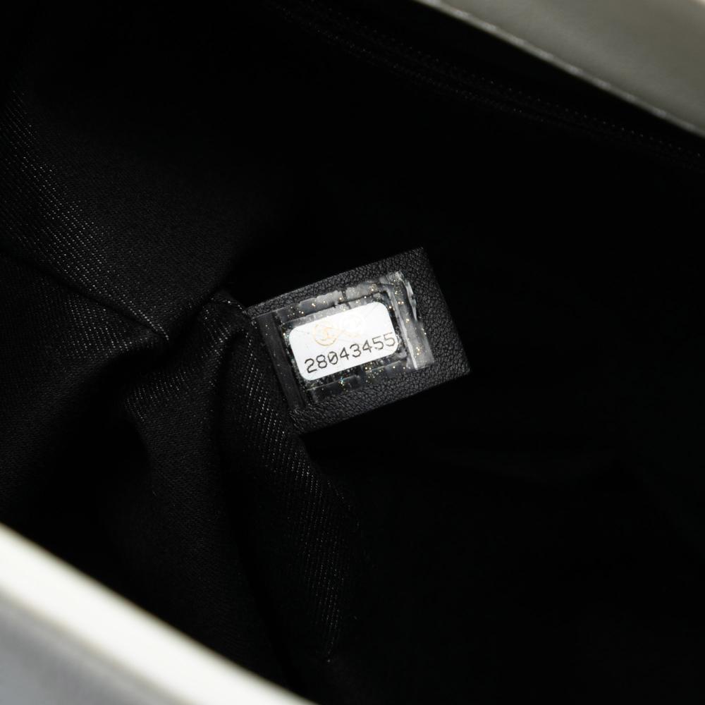 Chanel AB Chanel White Calf Leather Large Stitched skin Button Up Hobo Italy