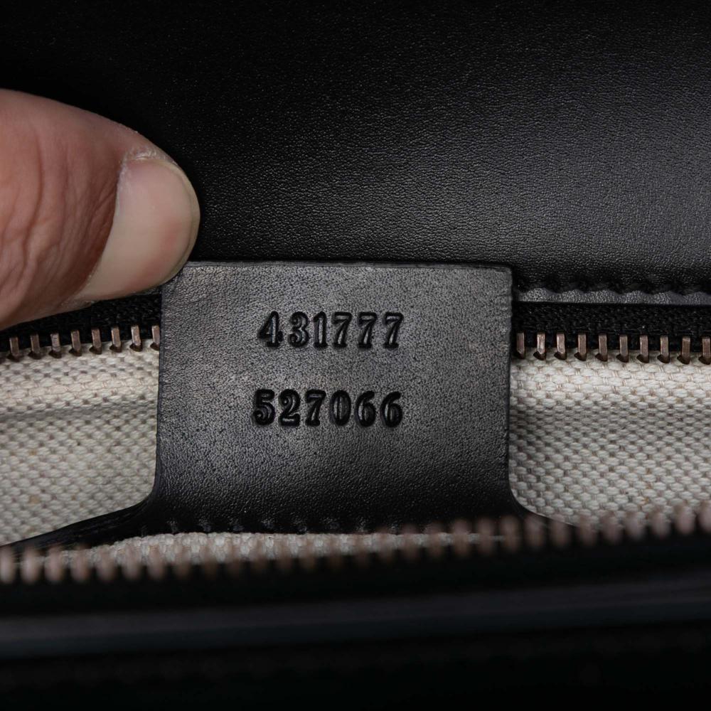 Gucci B Gucci Black Calf Leather Medium GG Marmont Malaga Kid Heart Patch Chain Flap Italy