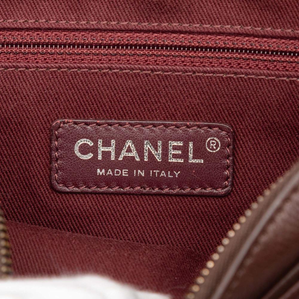 Chanel B Chanel Red Bordeaux Calf Leather Paris Edinburgh Medium skin Coco Sporran Flap Italy