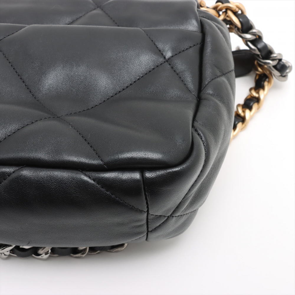 Chanel 19 Medium Lambskin Leather Matelassè Flap Handbag Black