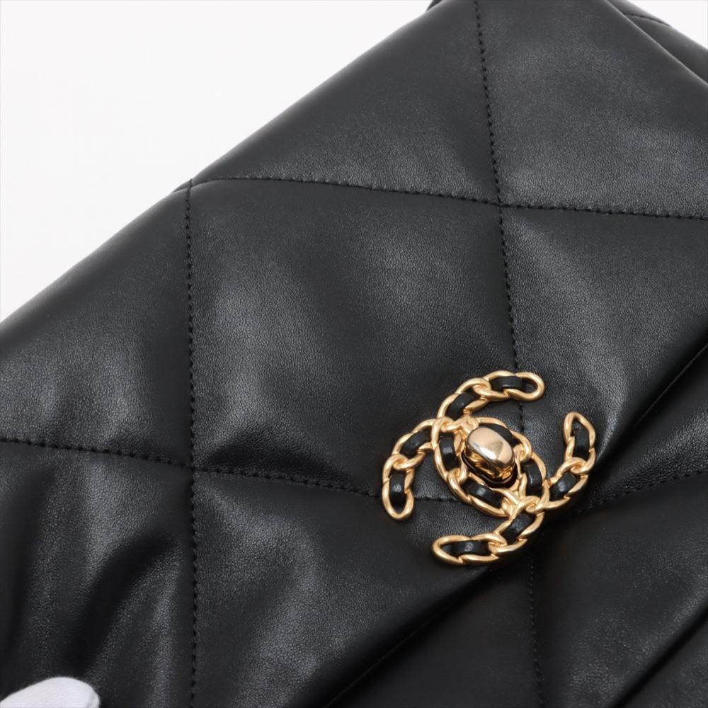 Chanel 19 Medium Lambskin Leather Matelassè Flap Handbag Black