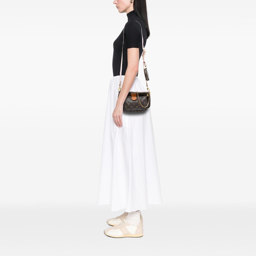 Louis Vuitton B Louis Vuitton Brown Monogram Canvas Fabric Monogram Multi Pochette Accessoires Spain