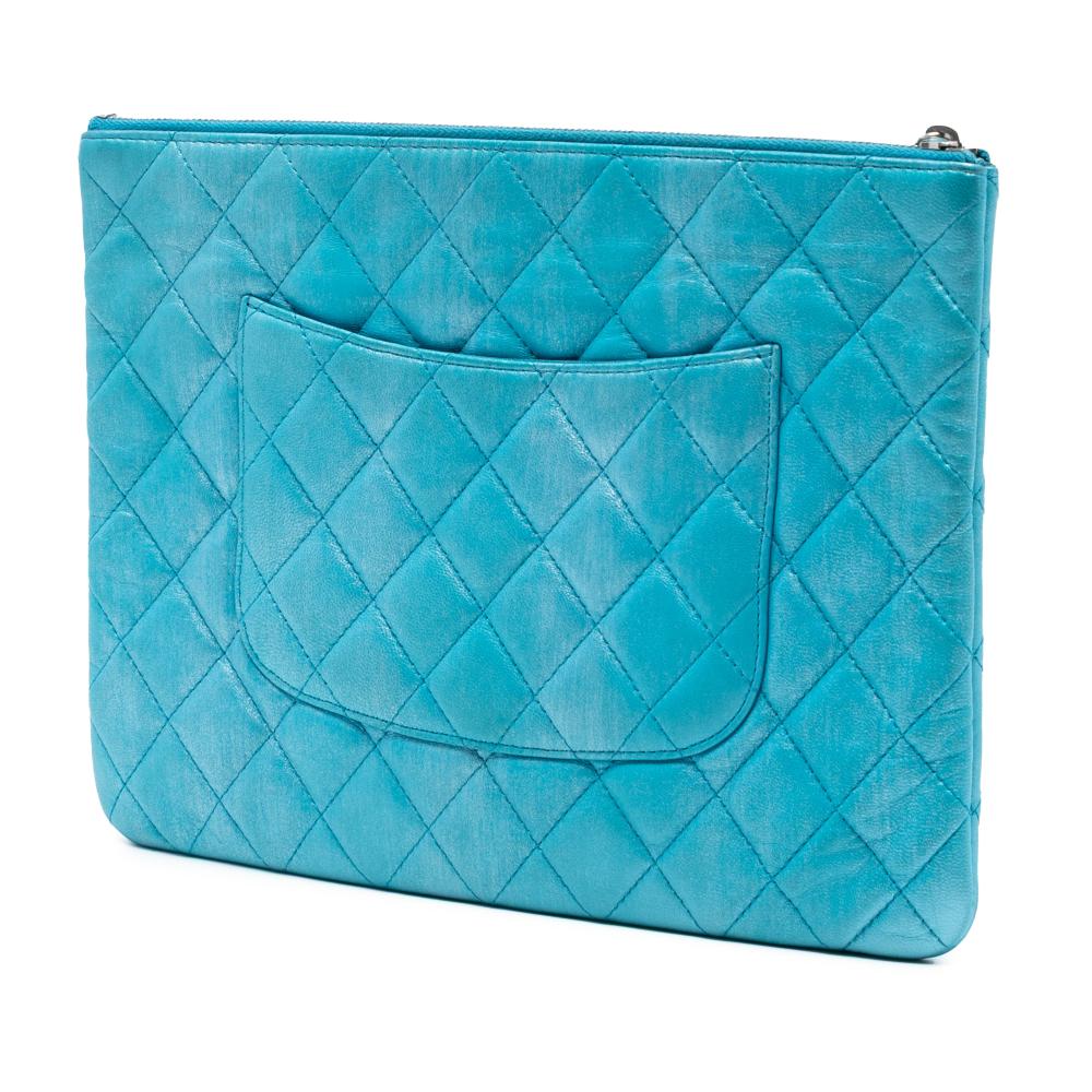 Chanel Blue Medium Quilted Iridescent Lambskin O Case Clutch Italy