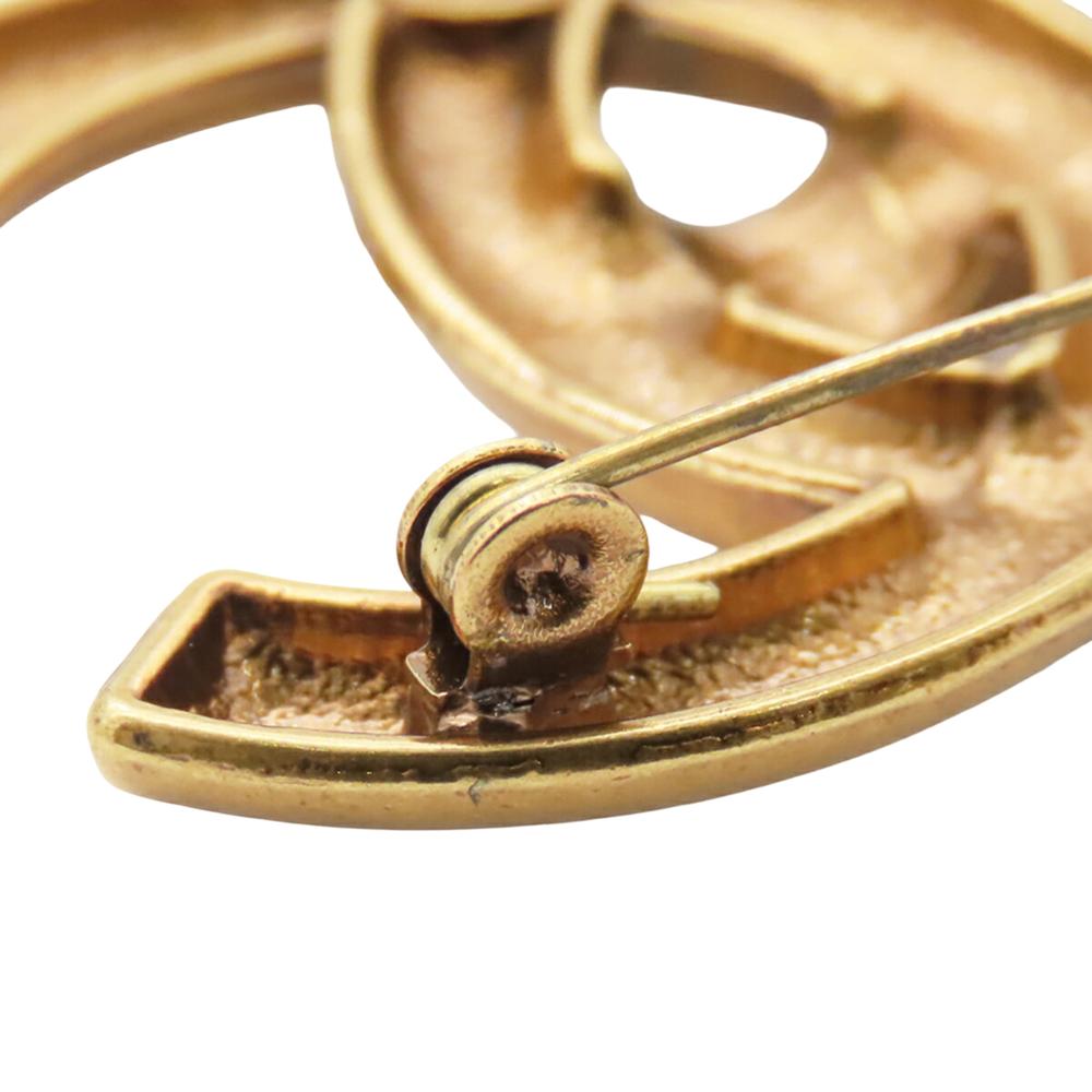 Chanel AB Chanel Gold Gold Plated Metal CC Brooch Italy