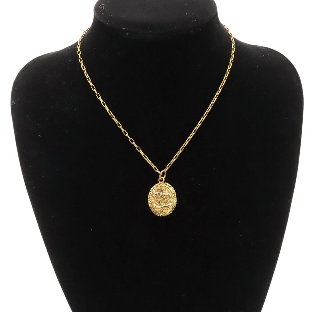 Chanel B Chanel Gold Gold Plated Metal CC Oval Pendant Necklace France
