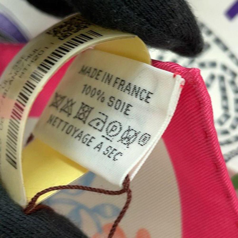 Hermès A Hermès Pink with Multi Silk Fabric En Attendant Ulysse Gavroche Scarf France