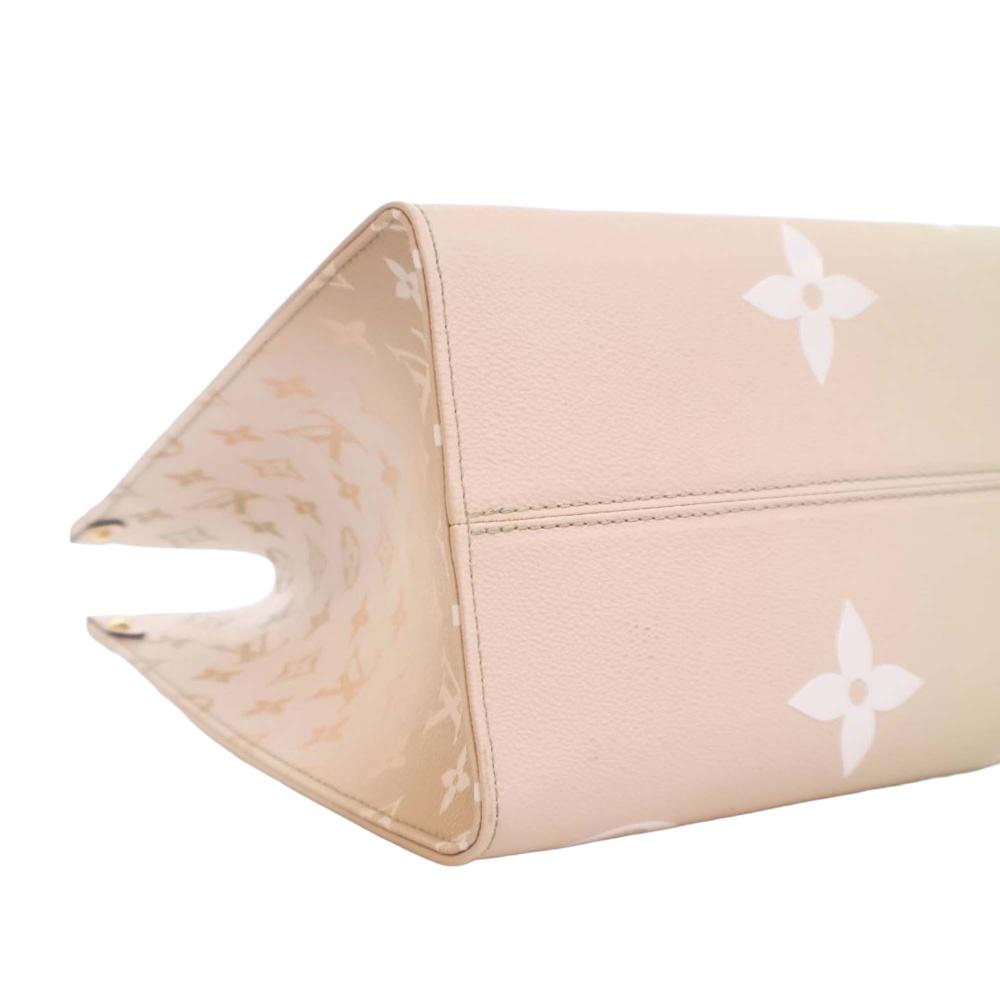 Louis Vuitton AB Louis Vuitton Green Monogram Canvas Fabric Monogram Giant Spring In The City OnTheGo MM Italy