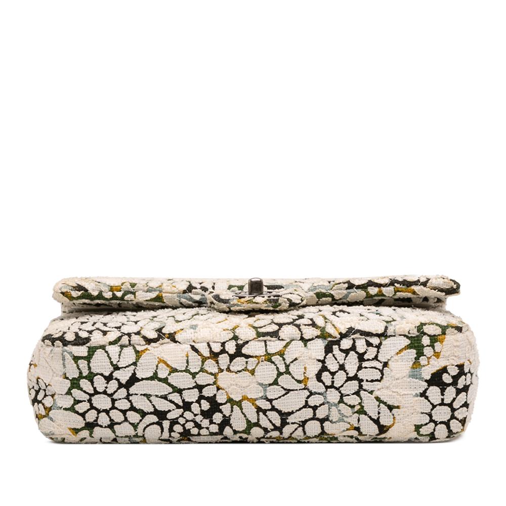 Chanel B Chanel White Ivory Tweed Fabric Medium Classic Chevron Floral Double Flap France