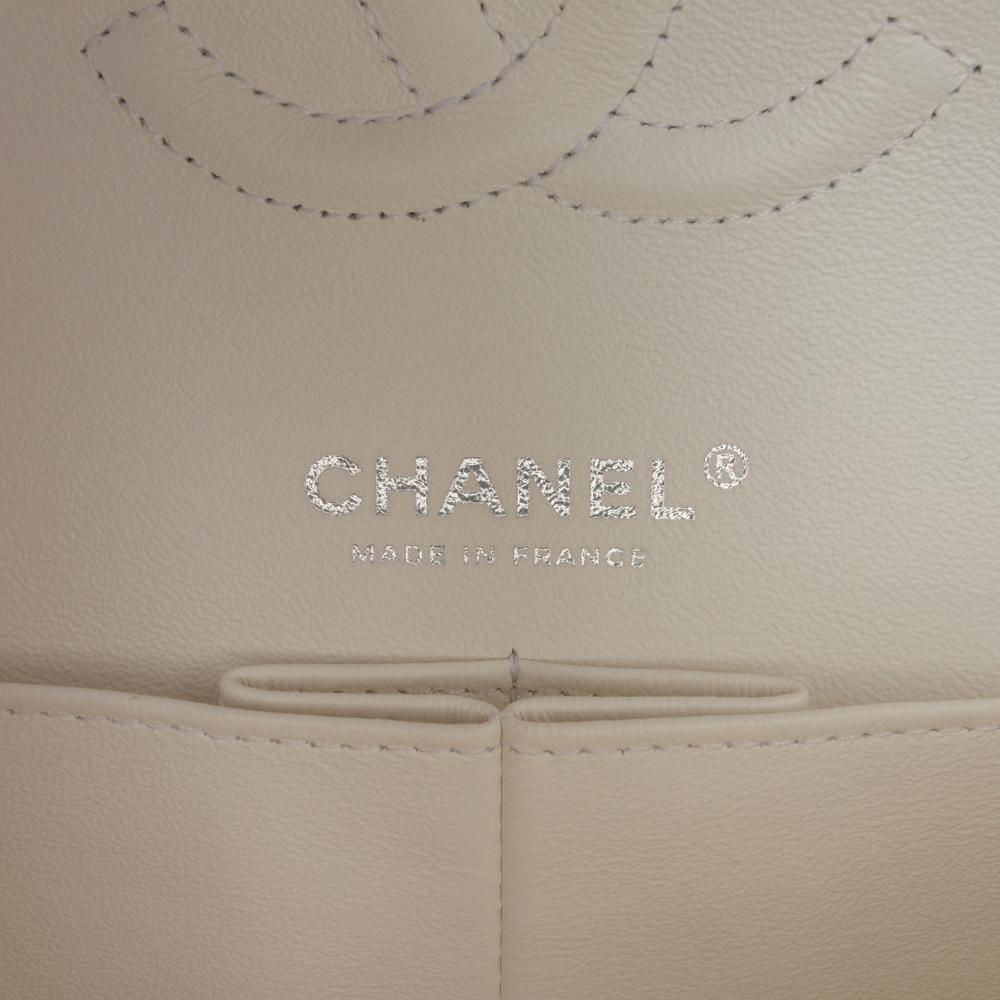 Chanel B Chanel White Ivory Tweed Fabric Medium Classic Chevron Floral Double Flap France
