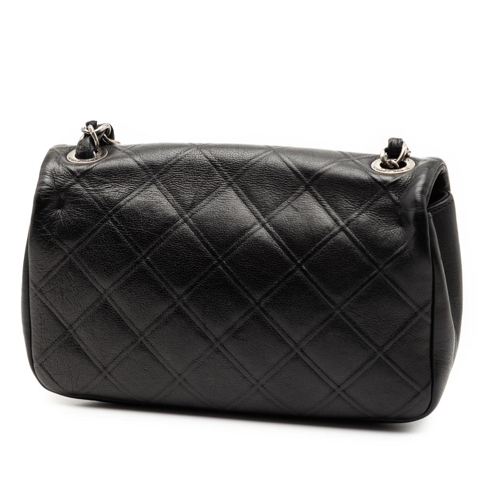 Chanel B Chanel Black Calf Leather Small Diamond Embossed skin New Chic Flap Italy