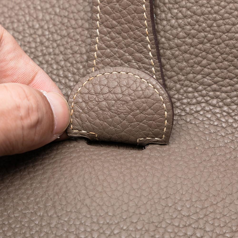 Hermès B Hermès Brown Taupe Calf Leather Clemence Evelyne II TGM France