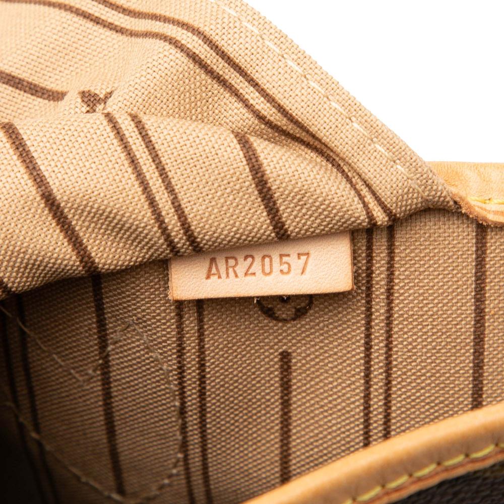 Louis Vuitton B Louis Vuitton Brown Monogram Canvas Fabric Monogram Neverfull MM France