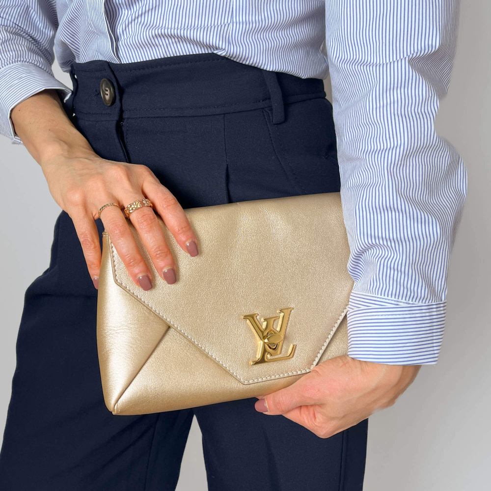 Louis Vuitton Love Note Smooth Calfskin Leather 2-Ways Envelope Clutch Gold